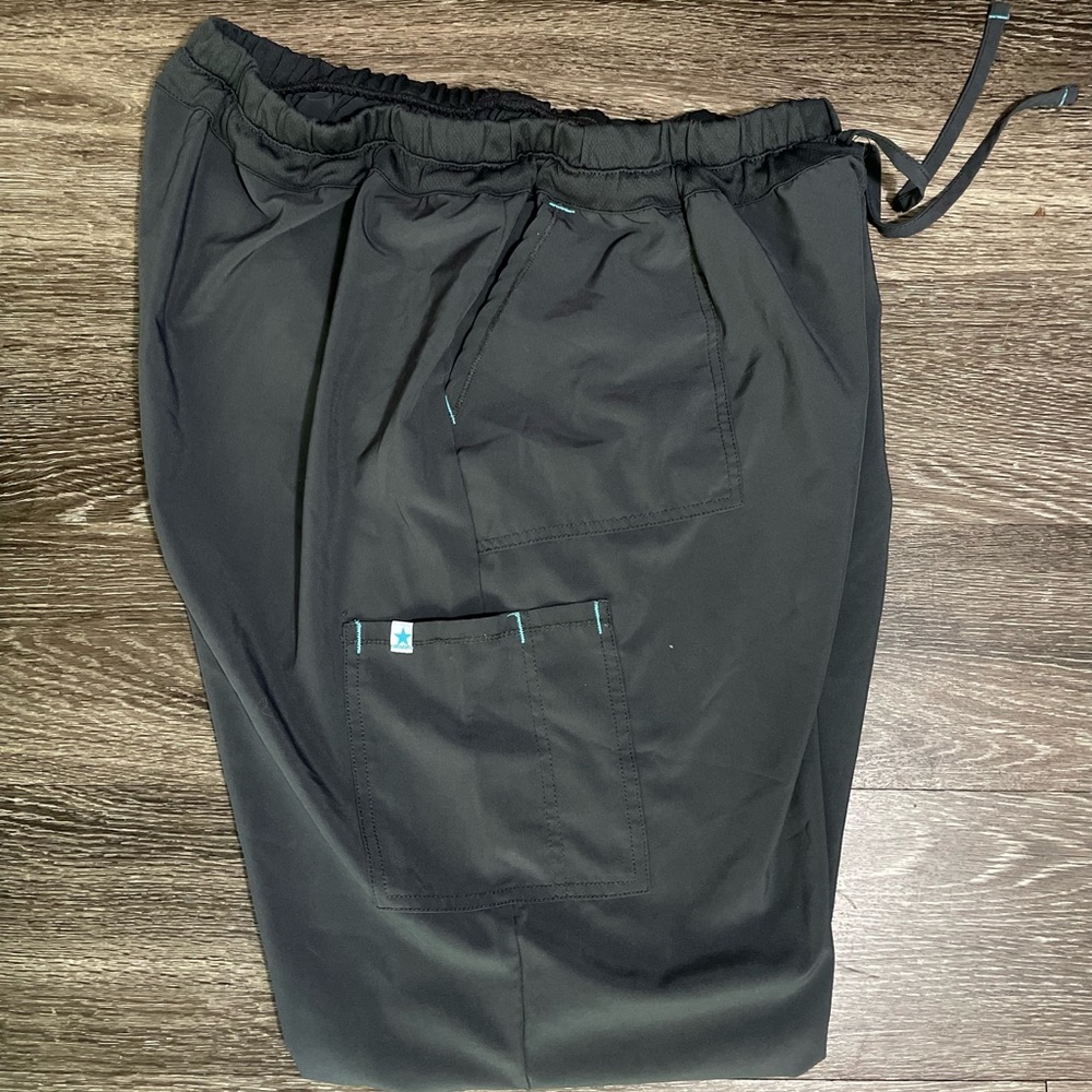 Women’s scrub pants
